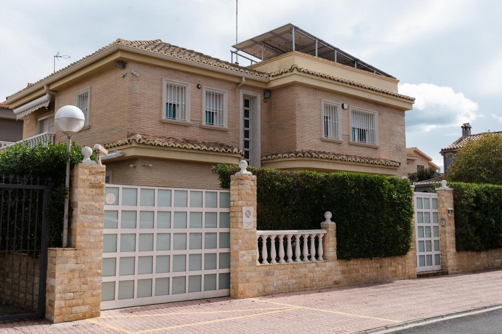 Experience Valencia Luxury Chalet Puig Val Con Piscina Exterior photo