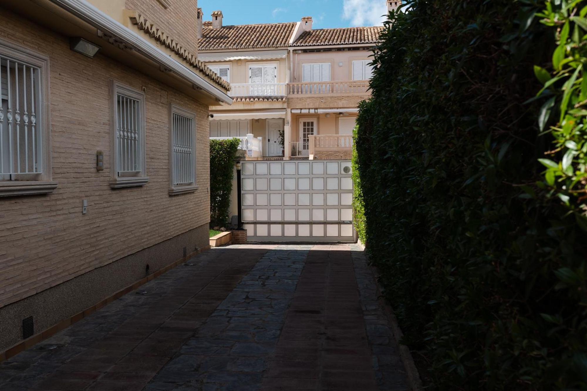 Experience Valencia Luxury Chalet Puig Val Con Piscina Exterior photo