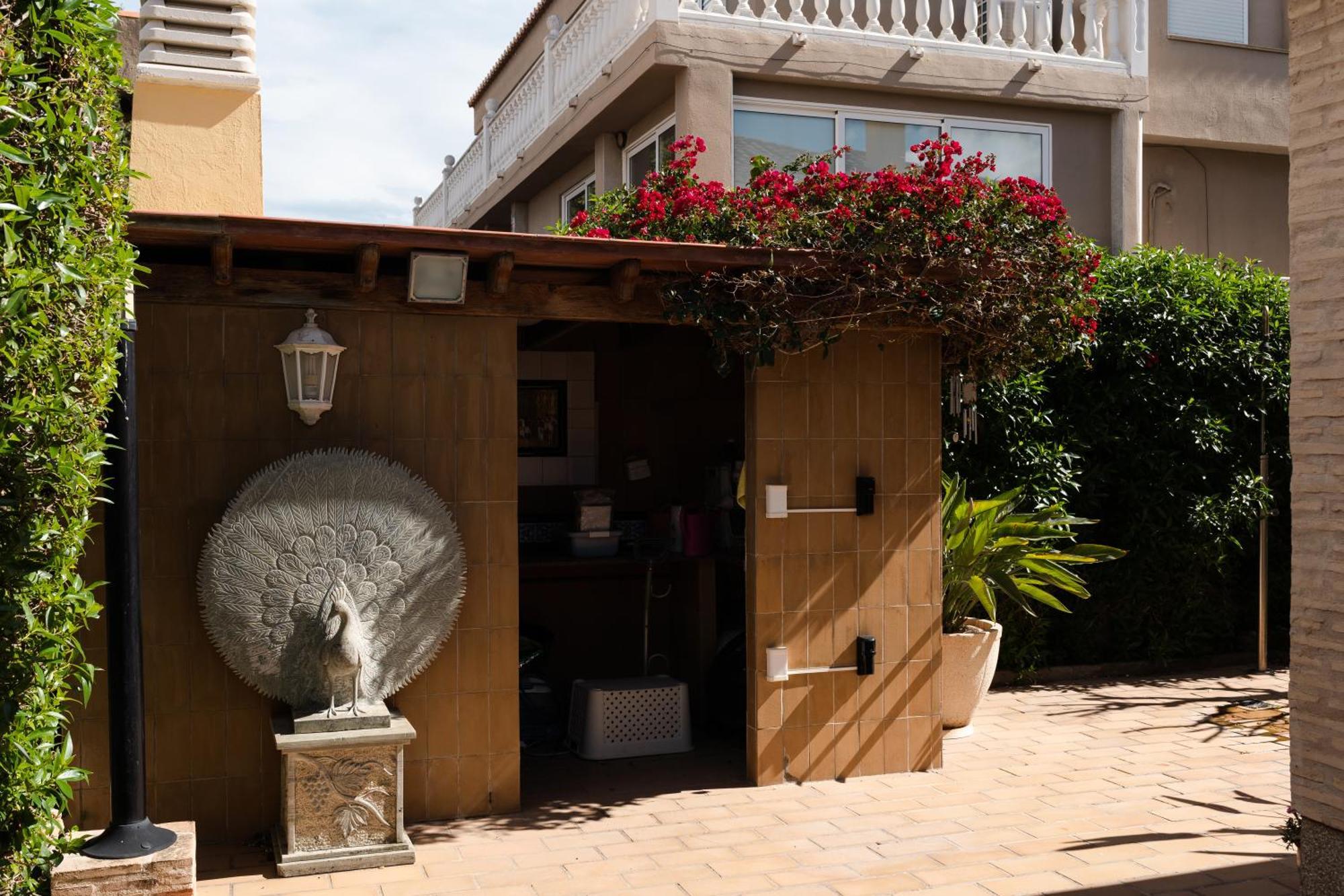 Experience Valencia Luxury Chalet Puig Val Con Piscina Exterior photo